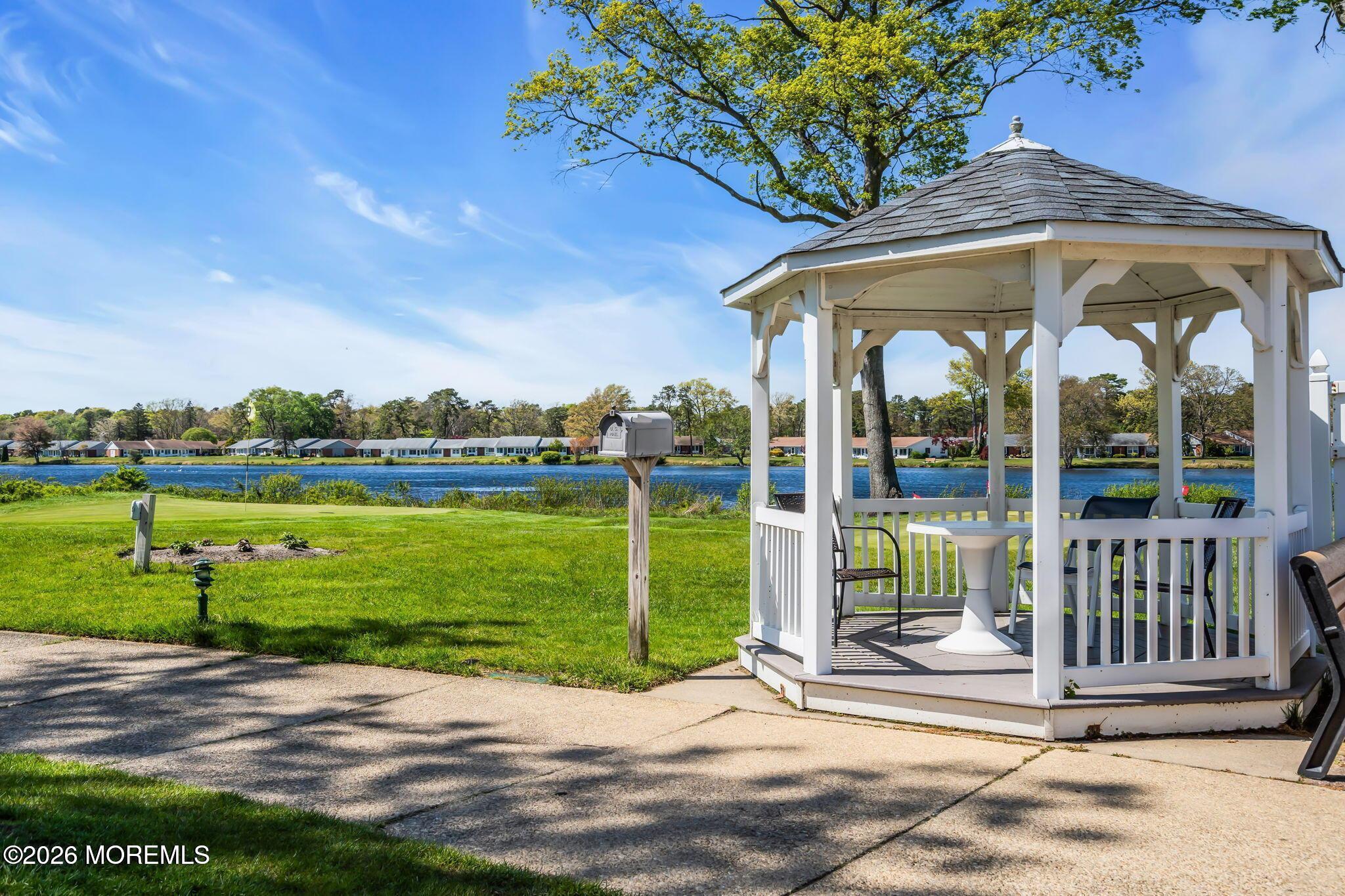 572A Sheffield Court Lakewood NJ 08701