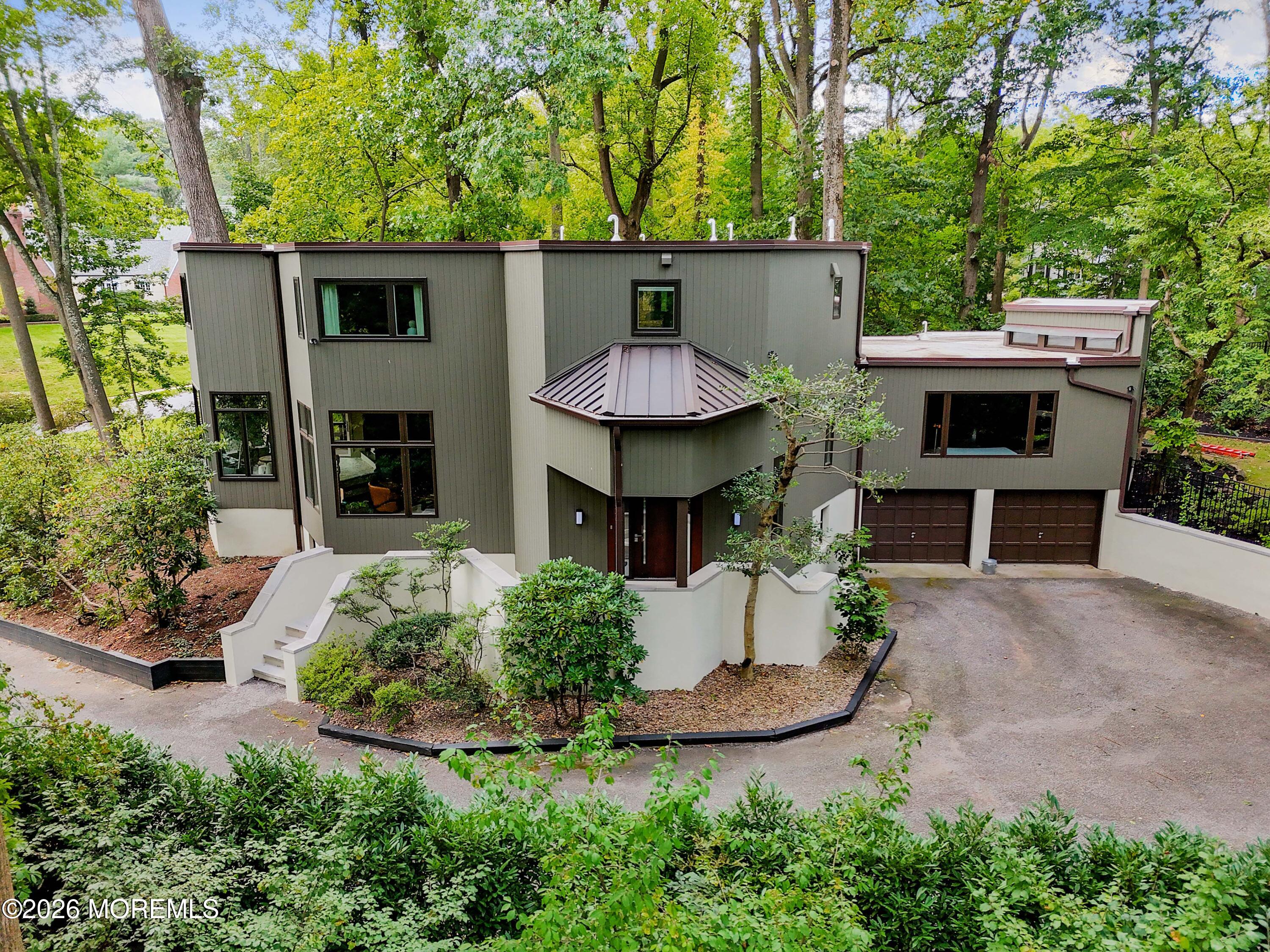 2 Fox Hunt Road Holmdel NJ 07733