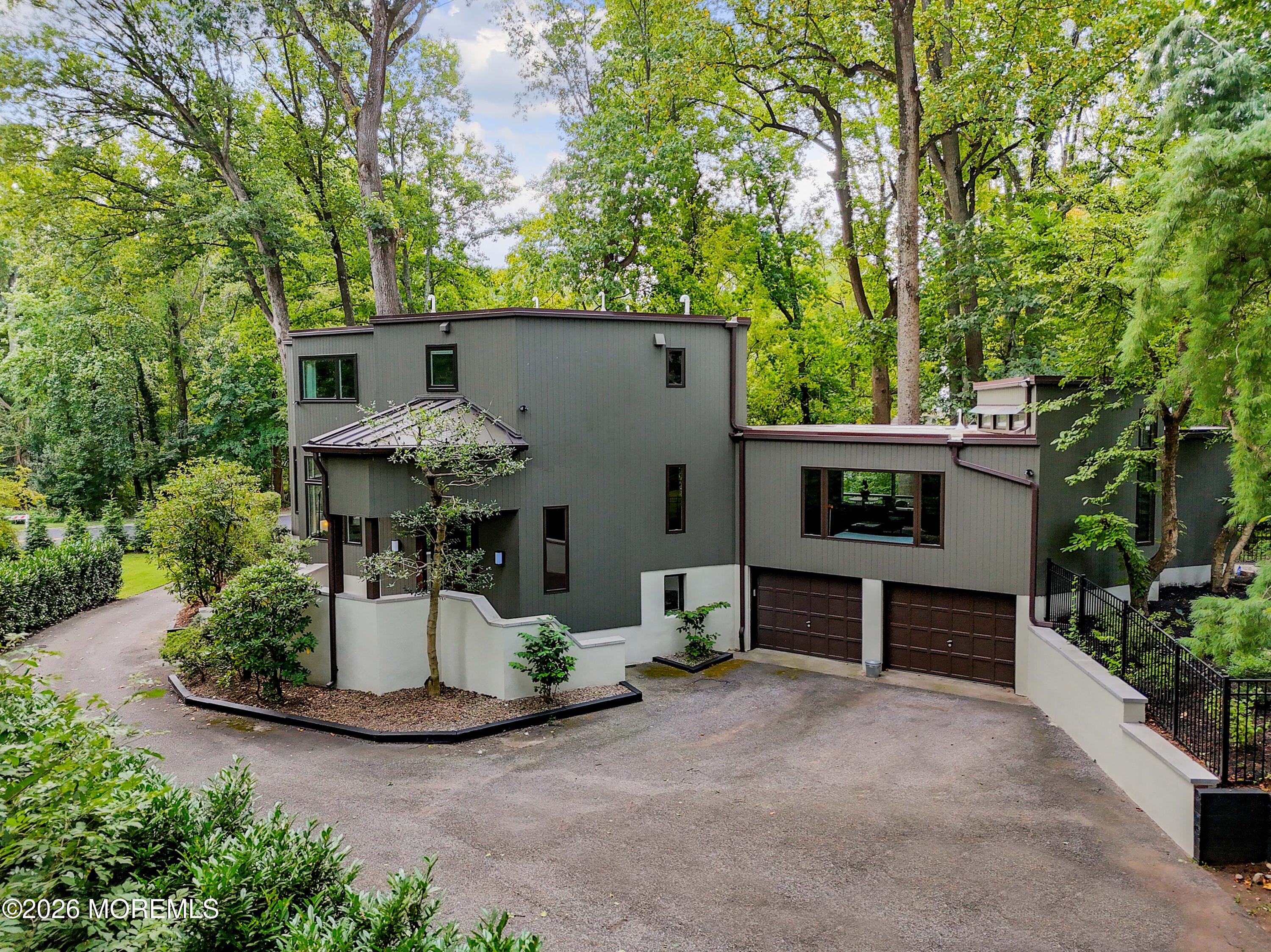 2 Fox Hunt Road Holmdel NJ 07733