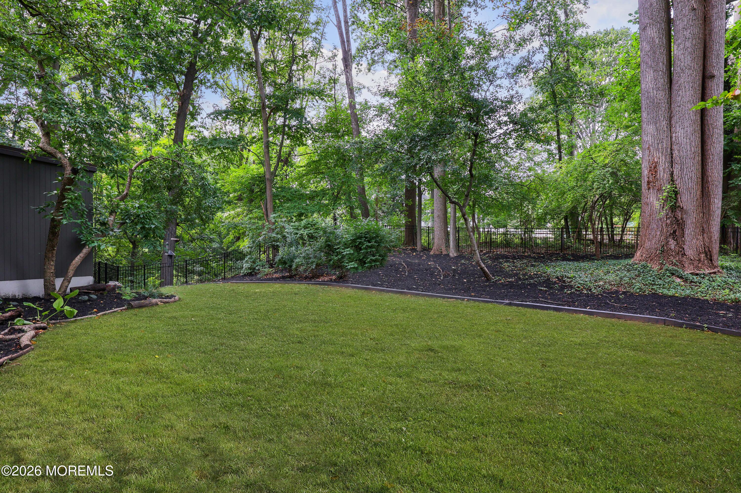 2 Fox Hunt Road Holmdel NJ 07733
