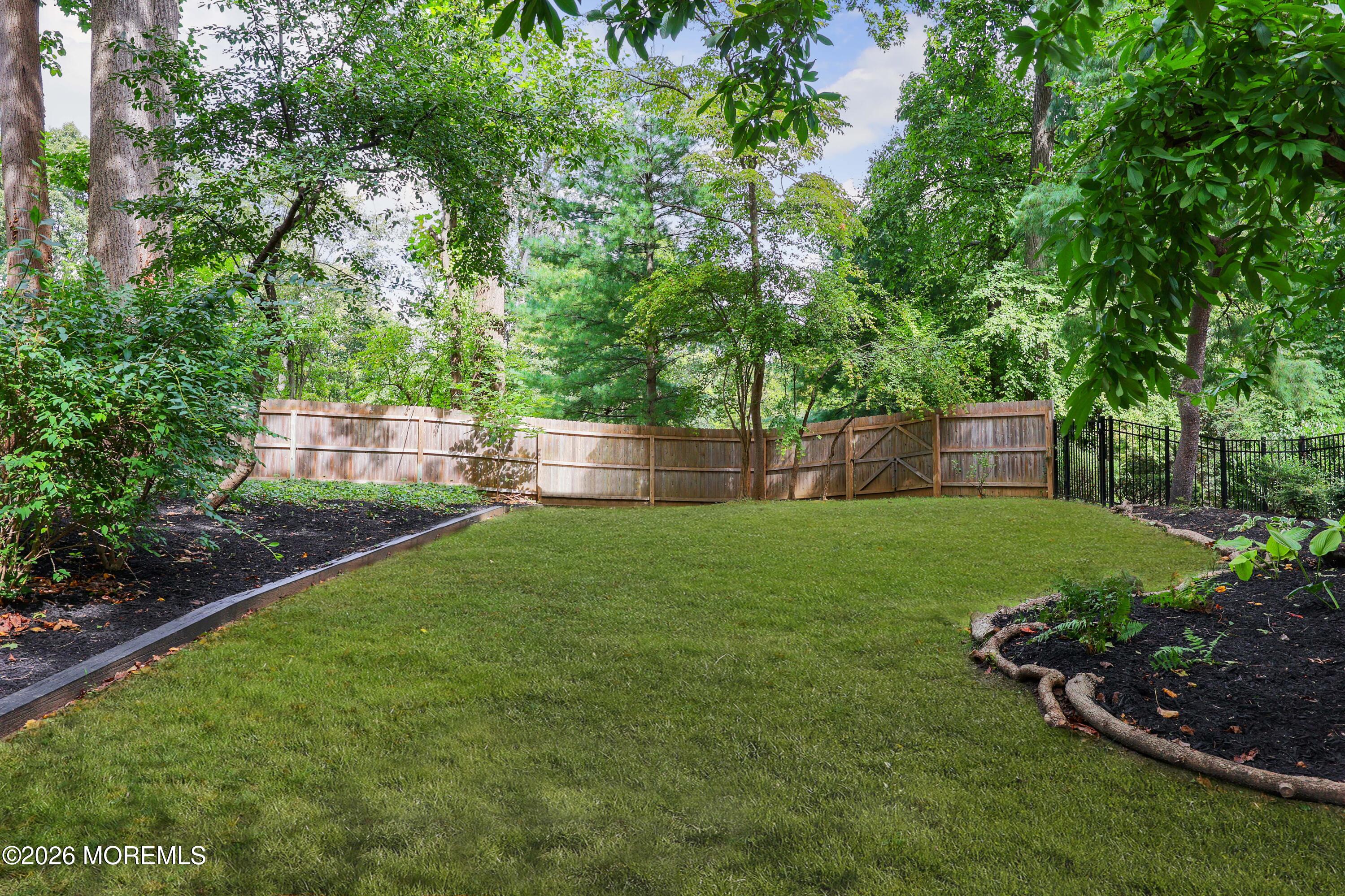 2 Fox Hunt Road Holmdel NJ 07733