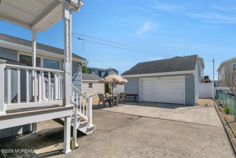 274 S 1st Street Surf City NJ 08008