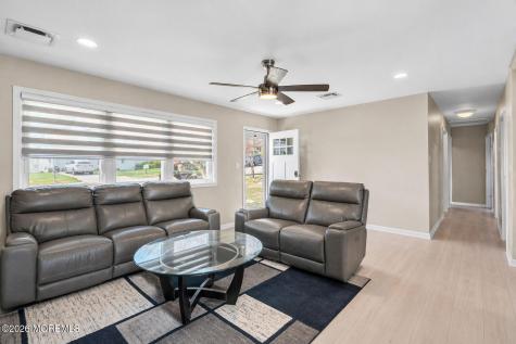 4 Revere Court Barnegat NJ 08005