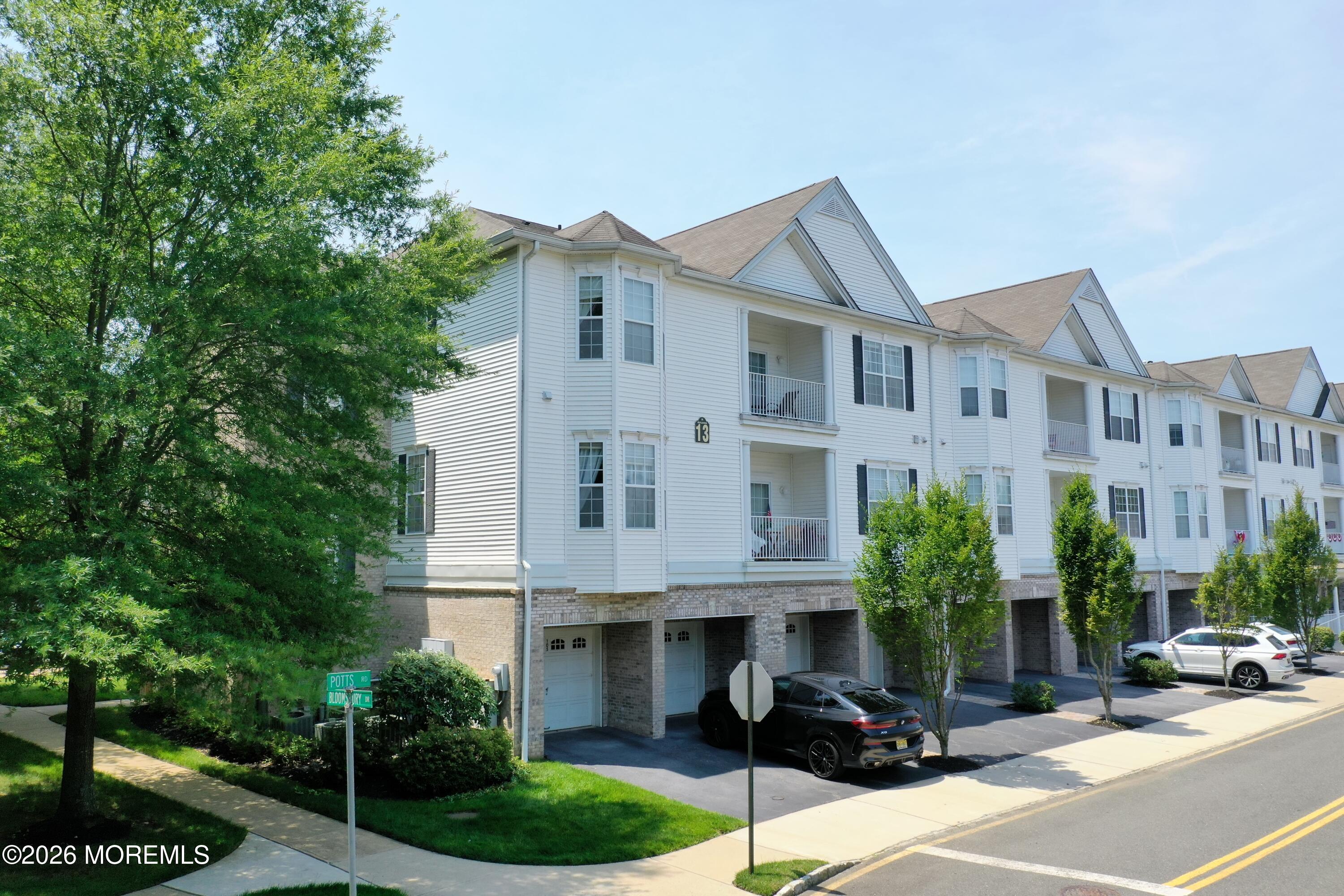 105 Potts Road Morganville NJ 07751
