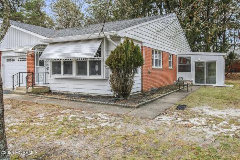 988 B Constitution Boulevard Whiting NJ 08759