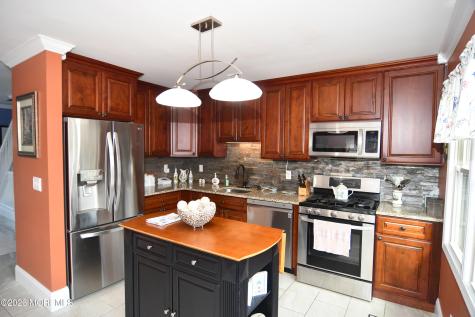 1820 Perth Amboy Avenue Whiting NJ 08759