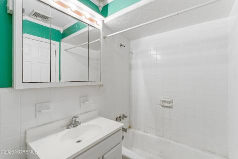 603 Carol Avenue Oakhurst NJ 07755