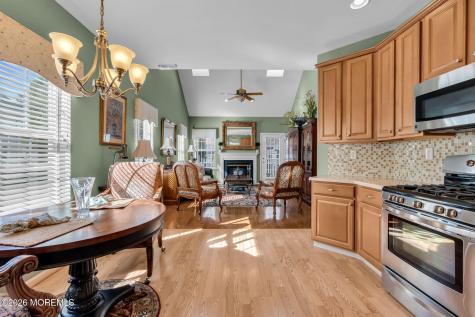 14 Tuscany Circle Manchester NJ 08759