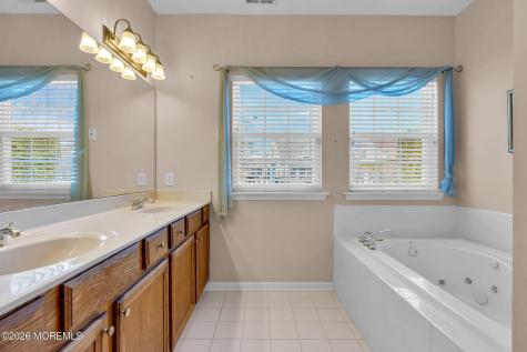 14 Tuscany Circle Manchester NJ 08759