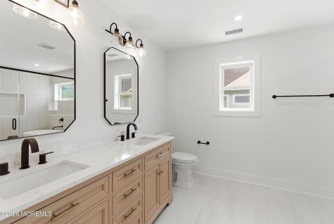 56 W Washington Avenue Atlantic Highlands NJ 07716