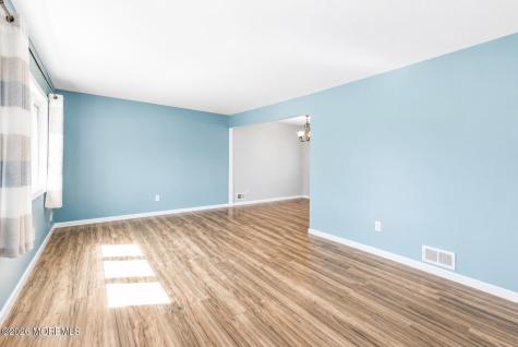182 Mast Road Brick NJ 08723