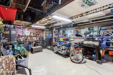 5 Bucks Lane Marlboro NJ 07746