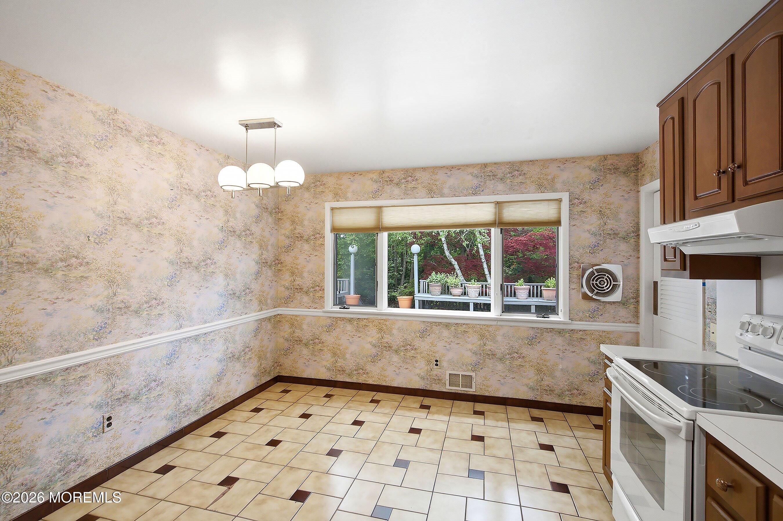4 Bay Hill Road Leonardo NJ 07737