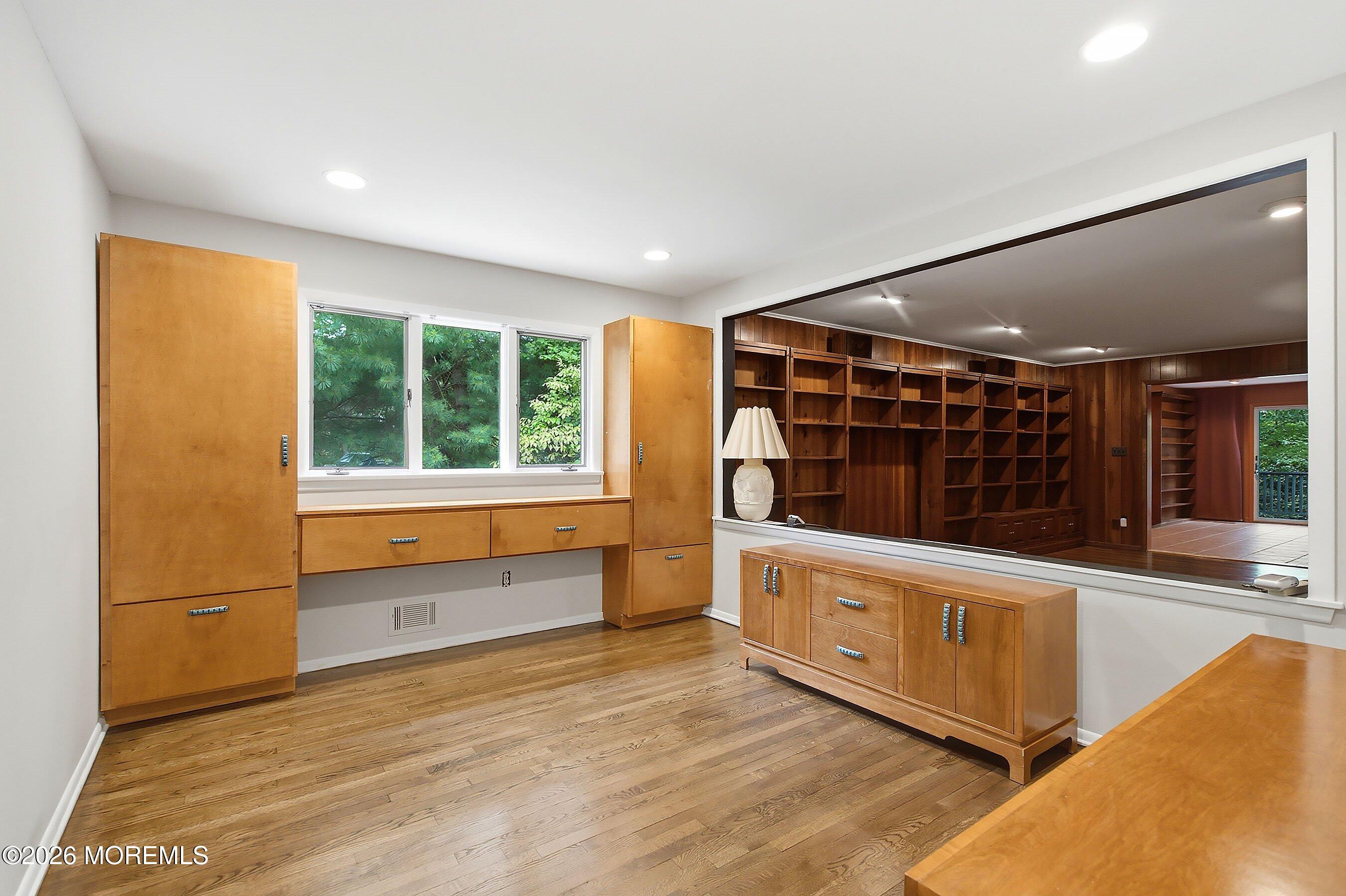 4 Bay Hill Road Leonardo NJ 07737