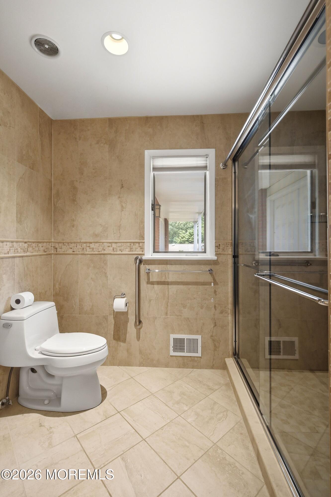 4 Bay Hill Road Leonardo NJ 07737