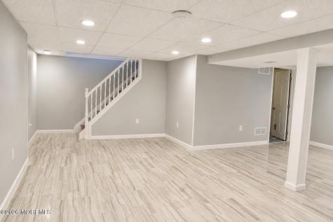 35 Liberty Drive Dayton NJ 08810