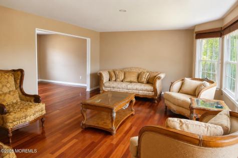 35 Liberty Drive Dayton NJ 08810