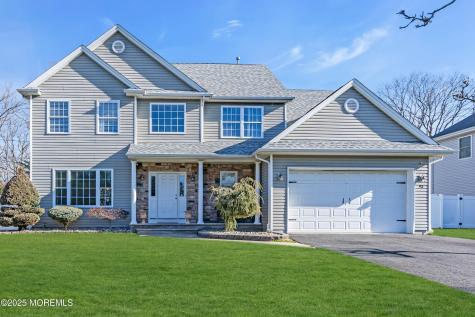 93 Fortune Court Toms River NJ 08755