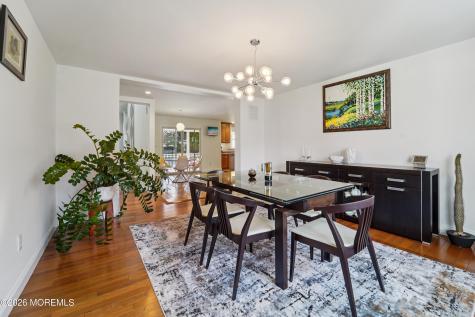 17 Riverside Lane Holmdel NJ 07733