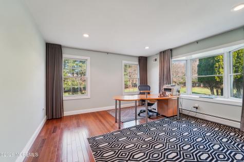 17 Riverside Lane Holmdel NJ 07733