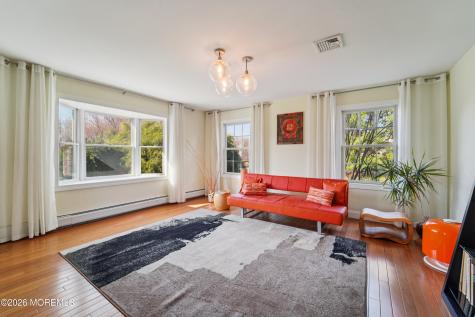 17 Riverside Lane Holmdel NJ 07733