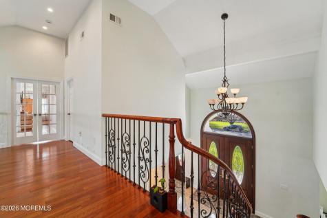 17 Riverside Lane Holmdel NJ 07733