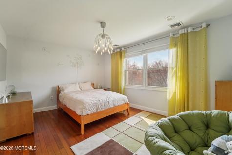 17 Riverside Lane Holmdel NJ 07733
