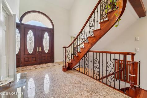 17 Riverside Lane Holmdel NJ 07733