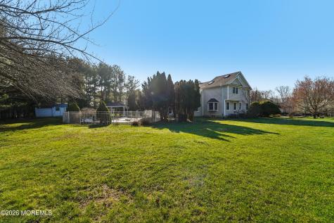 17 Riverside Lane Holmdel NJ 07733