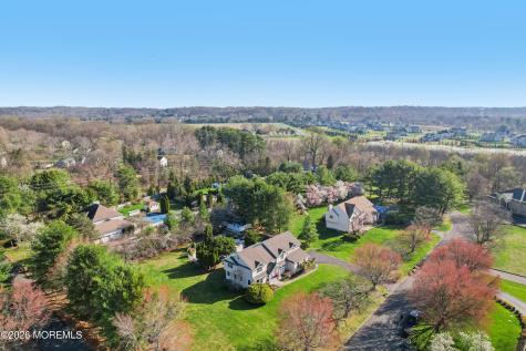 17 Riverside Lane Holmdel NJ 07733