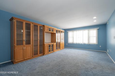 42 Buttonwood Court Lakewood NJ 08701