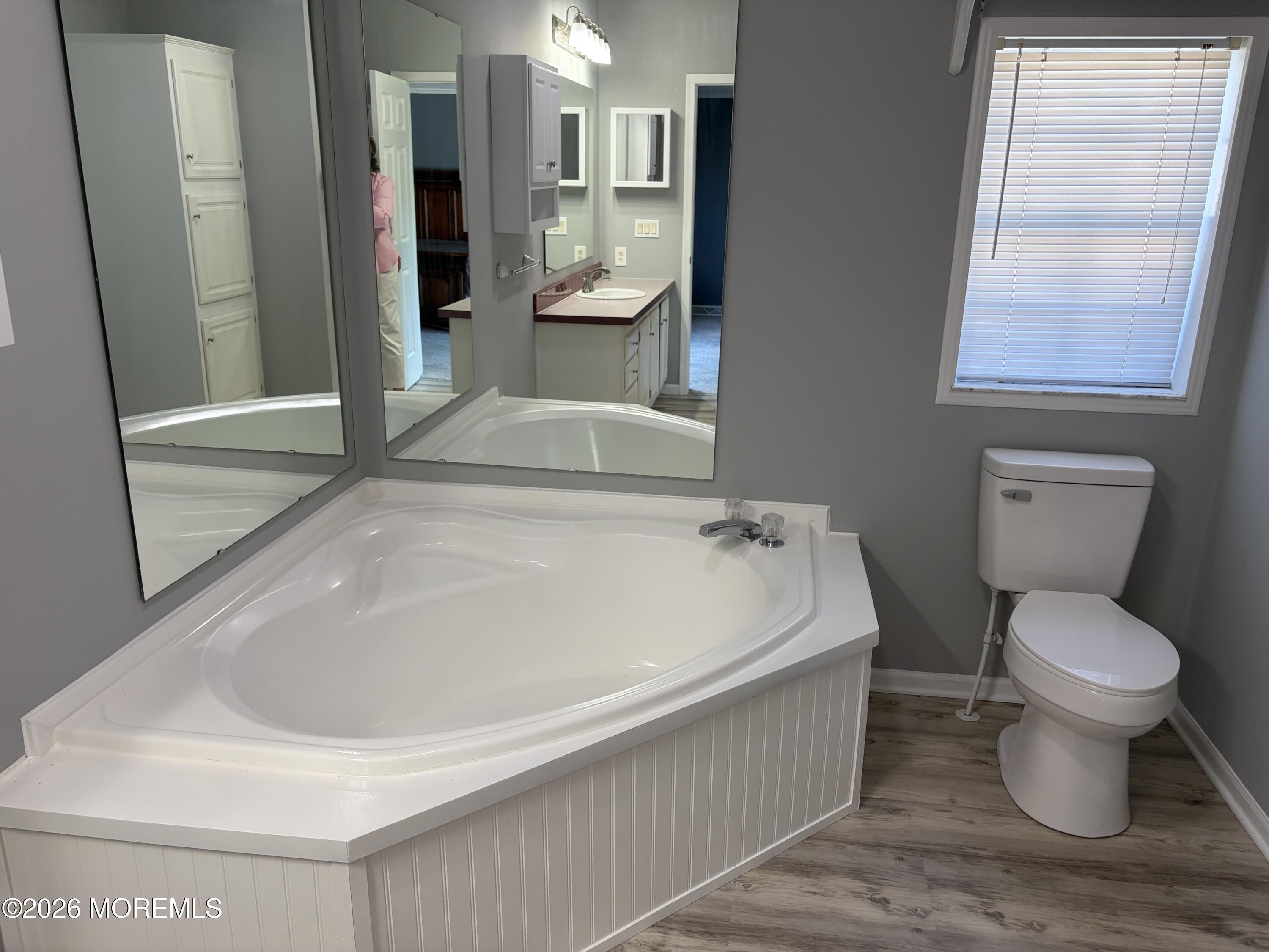 66 Perrys Lane Manahawkin NJ 08050
