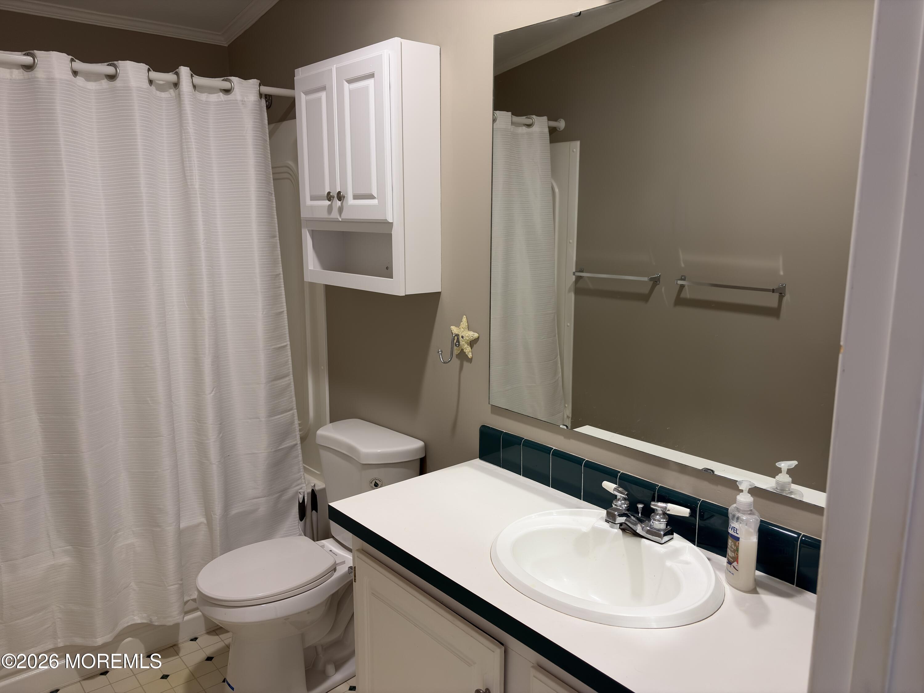 66 Perrys Lane Manahawkin NJ 08050