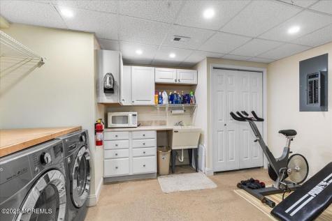 301 Hoover Avenue Bayville NJ 08721