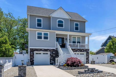 13 Lagoon Drive E Toms River NJ 08753