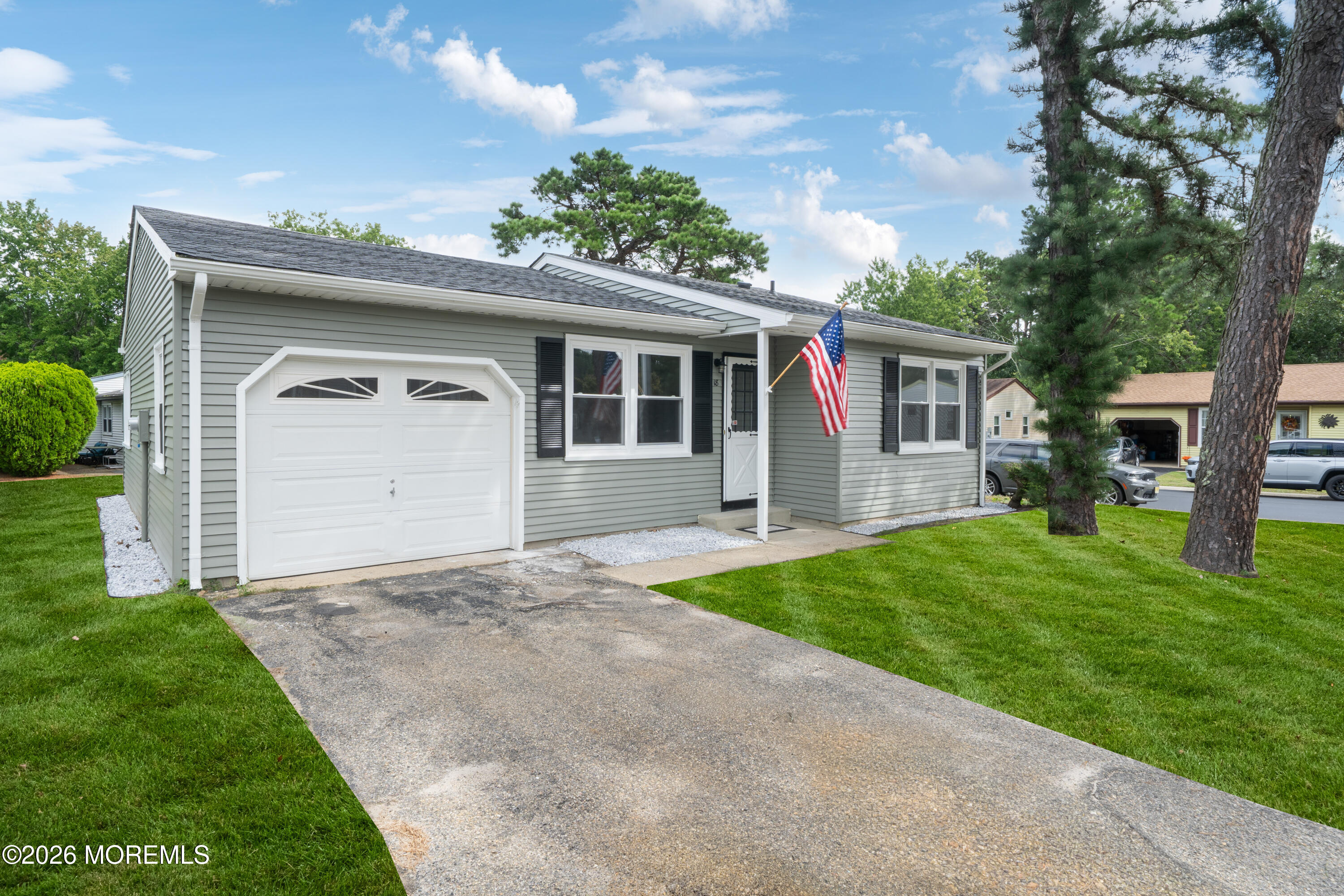 18 N Chestnut Avenue Whiting NJ 08759
