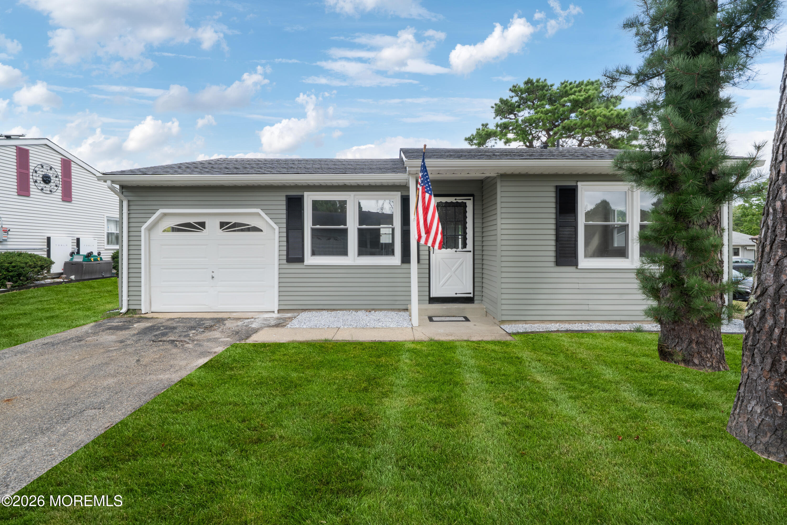 18 N Chestnut Avenue Whiting NJ 08759