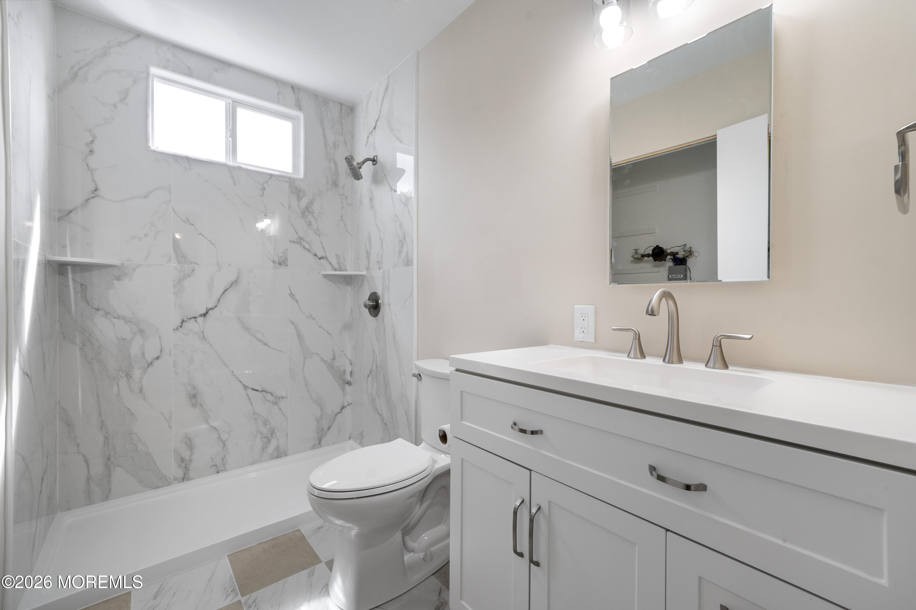 18 N Chestnut Avenue Whiting NJ 08759