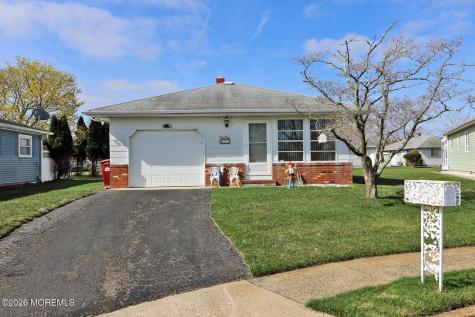 23 Capri Court Toms River NJ 08757