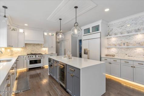6 Tricorne Court Holmdel NJ 07733