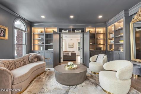 6 Tricorne Court Holmdel NJ 07733