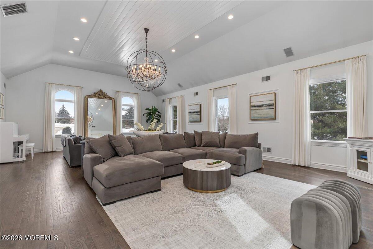 6 Tricorne Court Holmdel NJ 07733