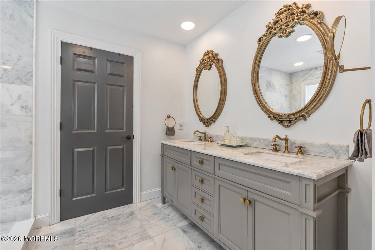 6 Tricorne Court Holmdel NJ 07733