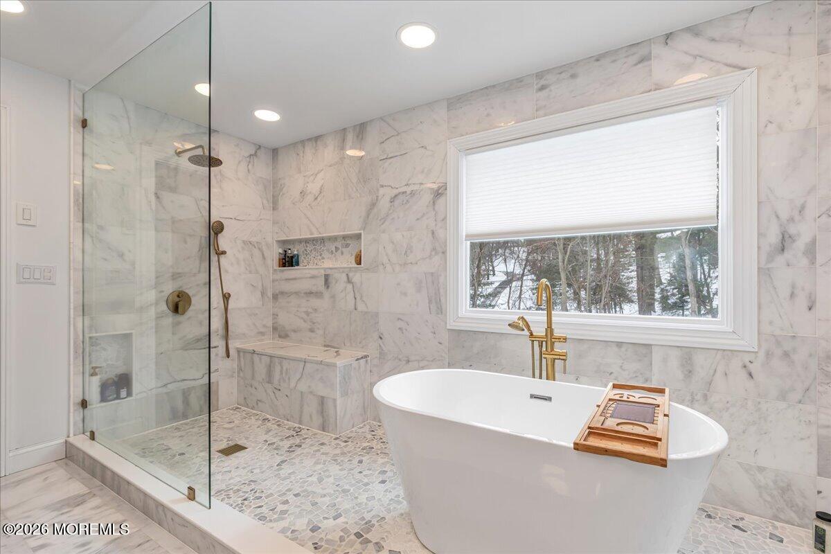 6 Tricorne Court Holmdel NJ 07733