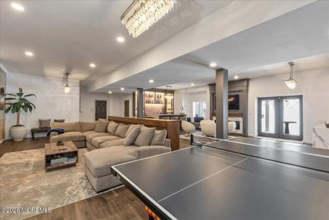 6 Tricorne Court Holmdel NJ 07733