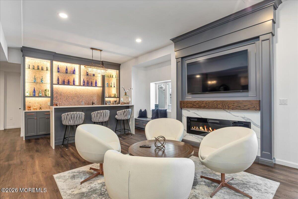 6 Tricorne Court Holmdel NJ 07733