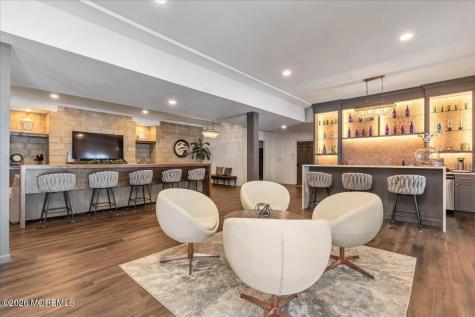 6 Tricorne Court Holmdel NJ 07733