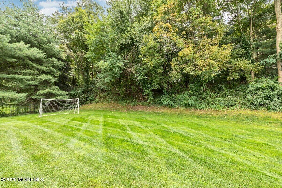 6 Tricorne Court Holmdel NJ 07733