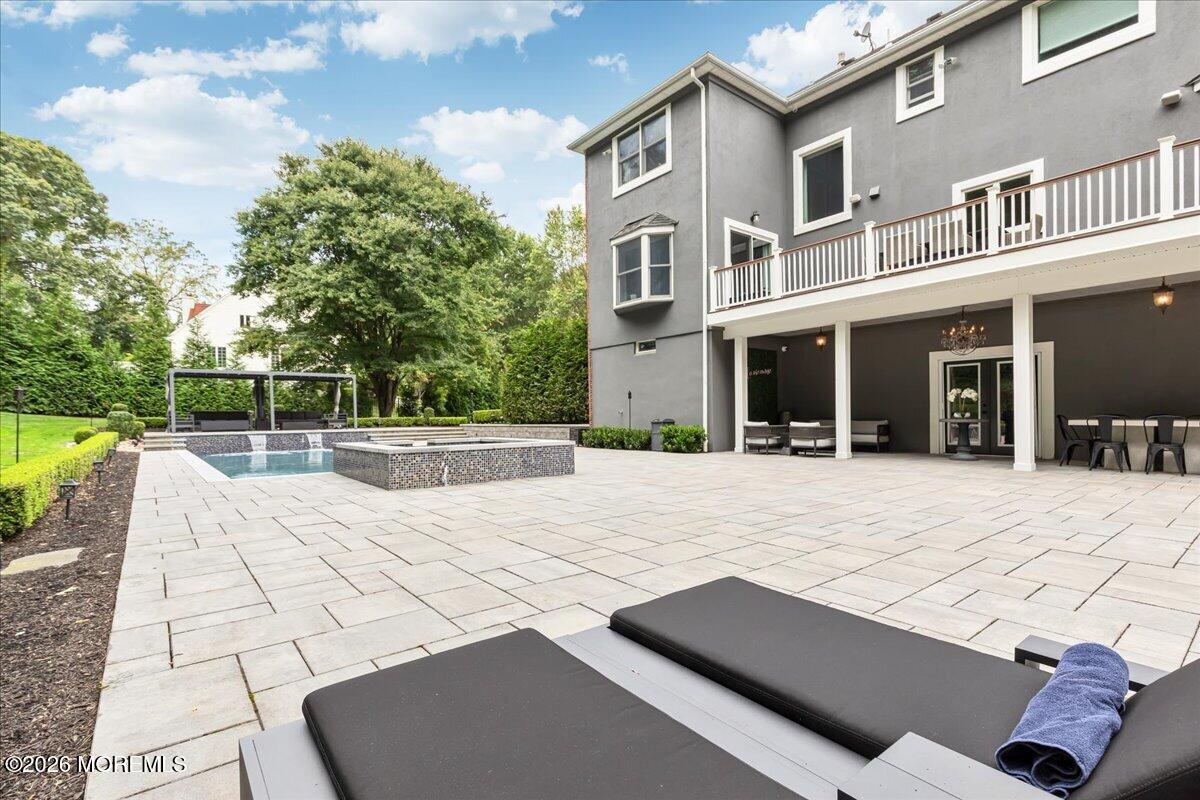 6 Tricorne Court Holmdel NJ 07733