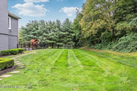 6 Tricorne Court Holmdel NJ 07733